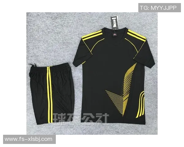 足球服的选择与搭配技巧让你在场上尽显风采与个性